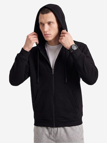 Tenue d'intérieur 'Dreiteiliges Set' Tommy Life en noir : devant