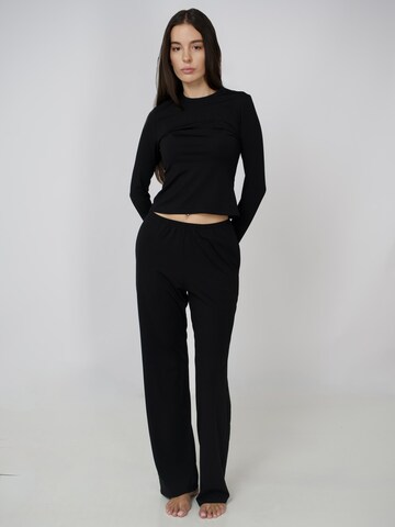 Loosefit Pantaloni di LÉGÈRE in nero