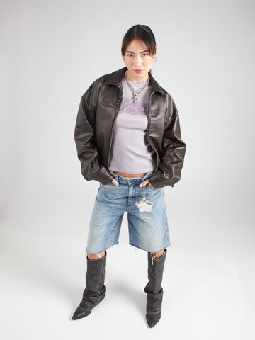 Maglietta di GUESS Originals in lilla
