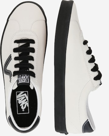 Baskets basses VANS en blanc