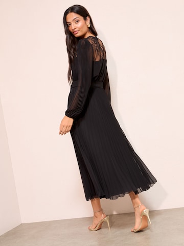 Robe Friends Like These en noir