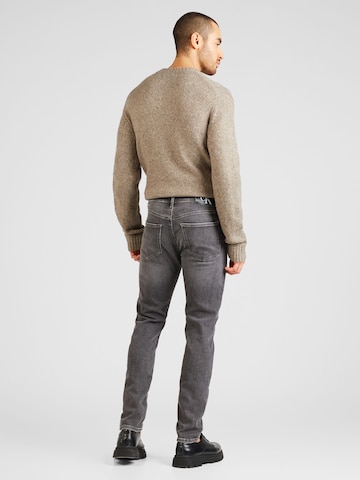 Calvin Klein Jeans Úzky strih Džínsy - Sivá
