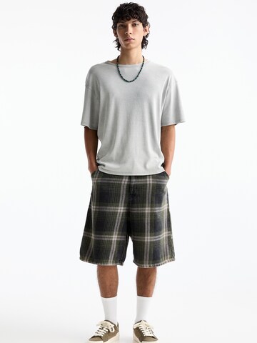 Loosefit Pantalon Pull&Bear en gris