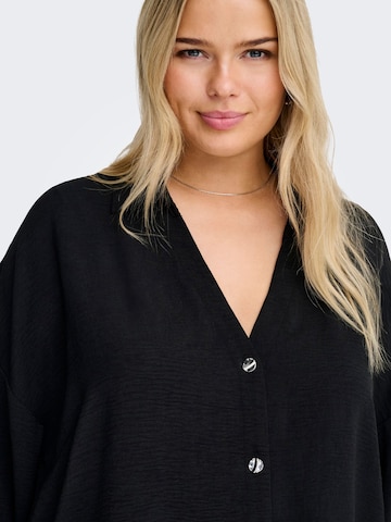 ONLY Carmakoma - Blusa 'CARSVERRE' en negro