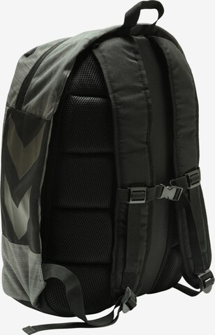 Hummel Sportrucksack in Grau