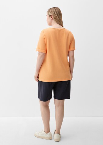 TRIANGLE T-Shirt in Orange