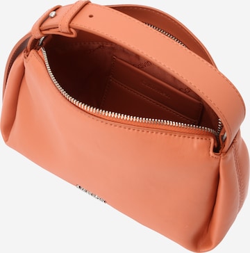 Calvin Klein Τσάντα ώμου σε πορτοκαλί
