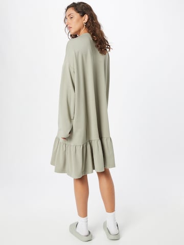 Robe 'Erina' WEEKDAY en vert