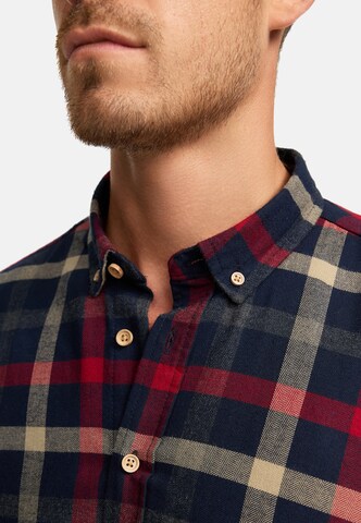 Coupe slim Chemise 'Dean' Kronstadt en rouge