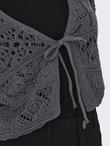 ONLY Cardigan 'BEACH' i grå
