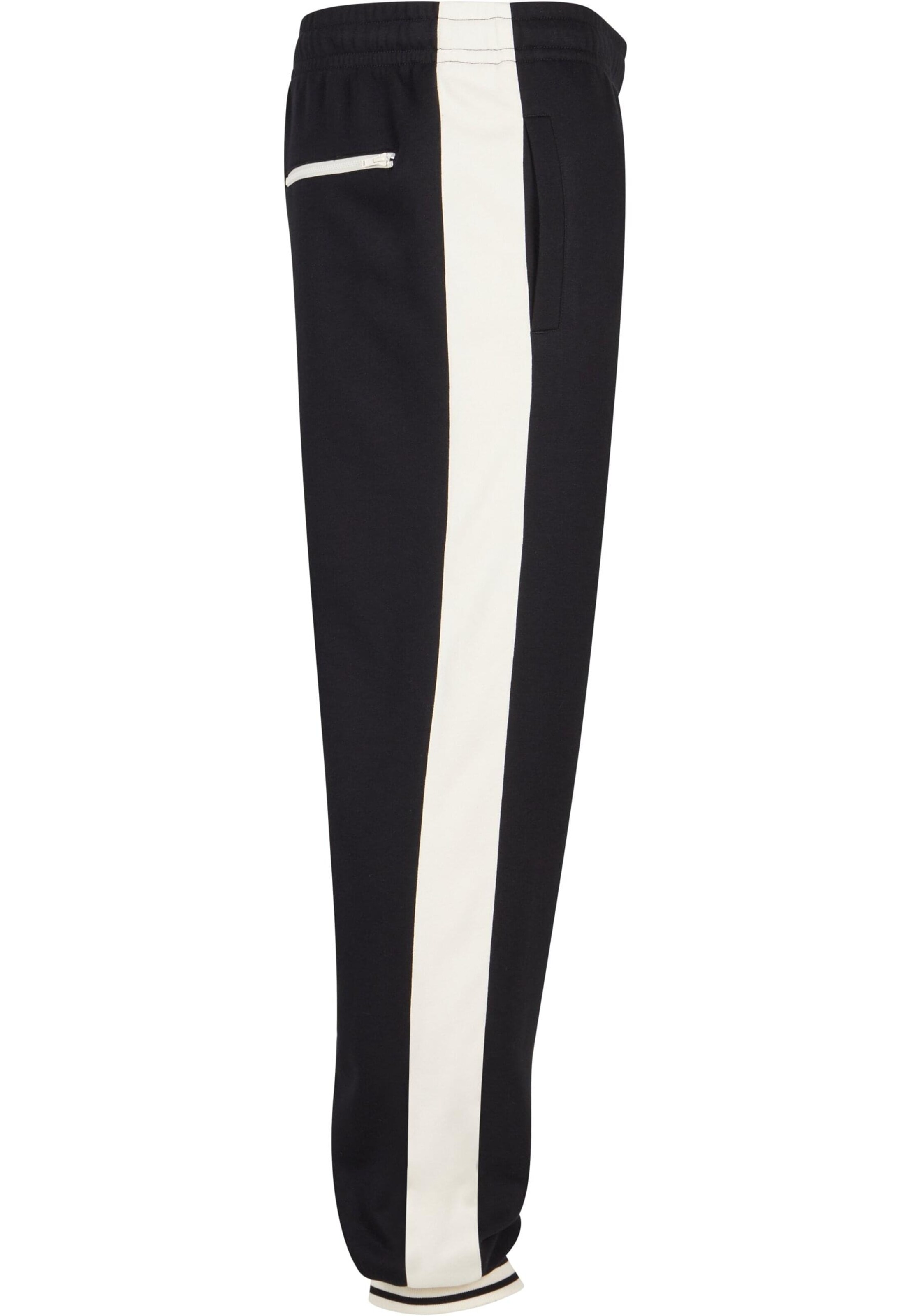 Urban Classics Loose fit Pants in Black