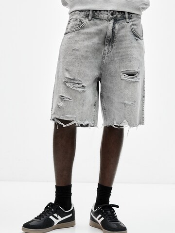 Pull&Bear Loose fit Jeans in Grey: front
