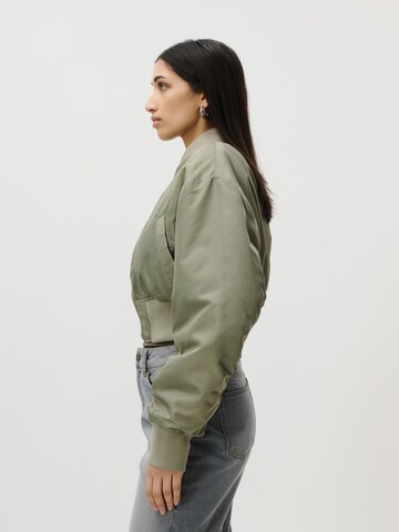 Veste mi-saison 'Adlin' LeGer by Lena Gercke en vert