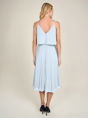 APART Cocktail Dress in Blue: front