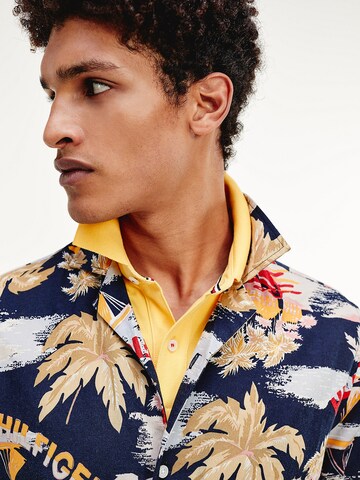 TOMMY HILFIGER Regular Fit Hemd 'Hawaiian' in Blau