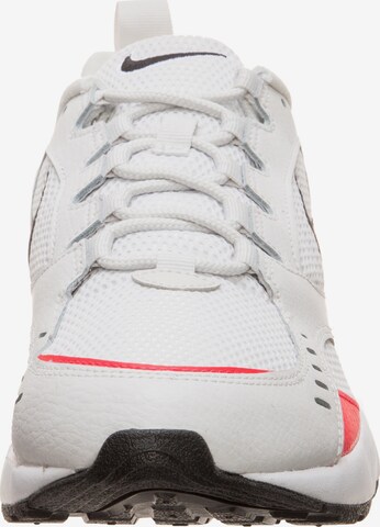 Sneaker low 'Air Heights' de la Nike Sportswear pe alb