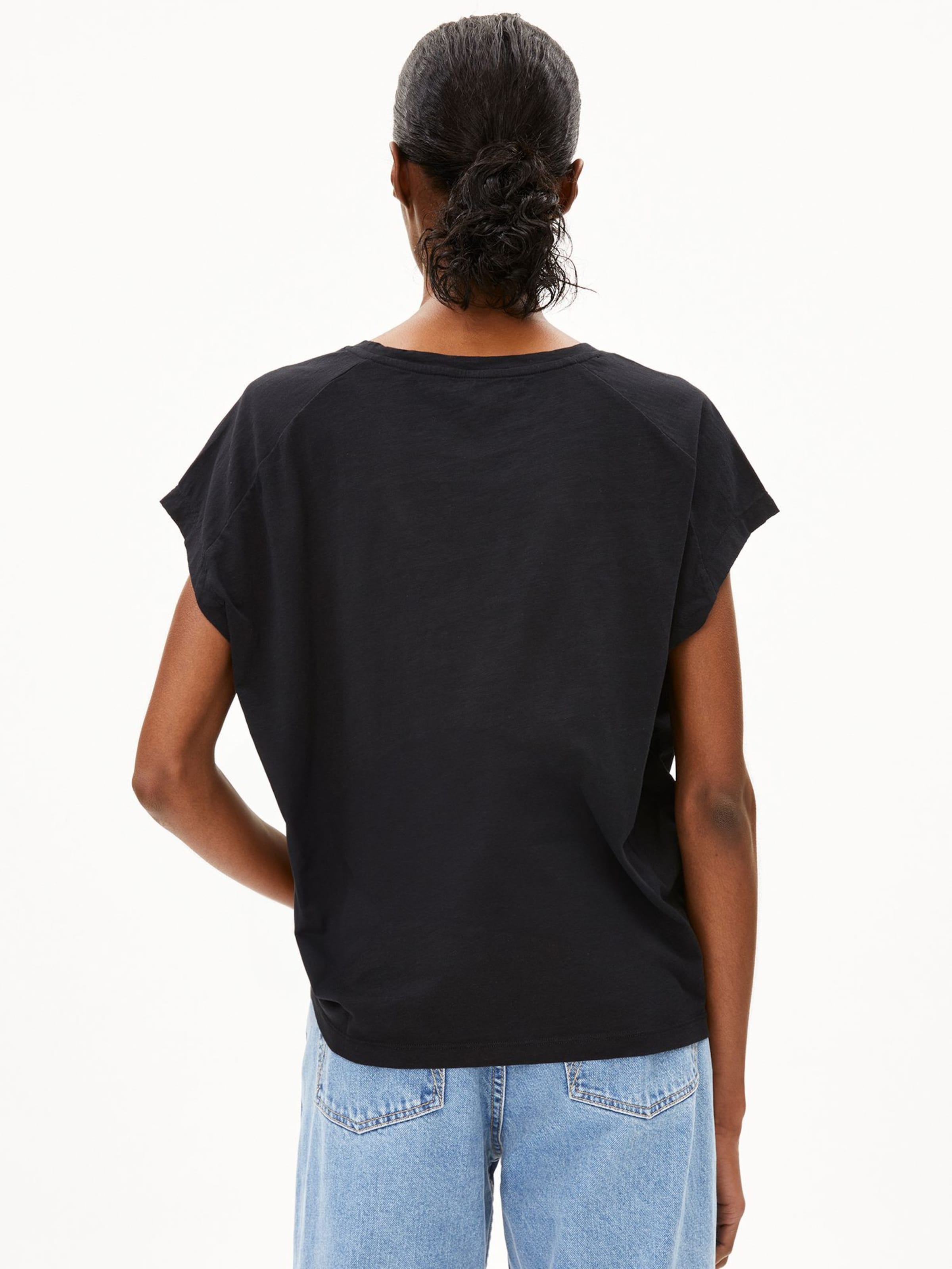 ARMEDANGELS Shirt in Zwart: voorkant