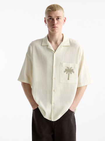 Pull&Bear Regular fit Button Up Shirt in Beige: front