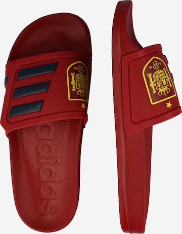 ADIDAS SPORTSWEAR Strand-/badsko 'Adilette Tnd' i röd