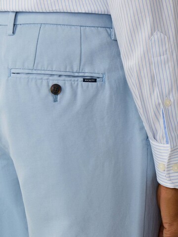 Coupe slim Pantalon chino Hackett London en bleu