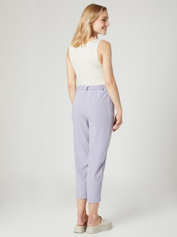 Guido Maria Kretschmer Women Slim fit Pleat-Front Pants 'Pearl' in Purple