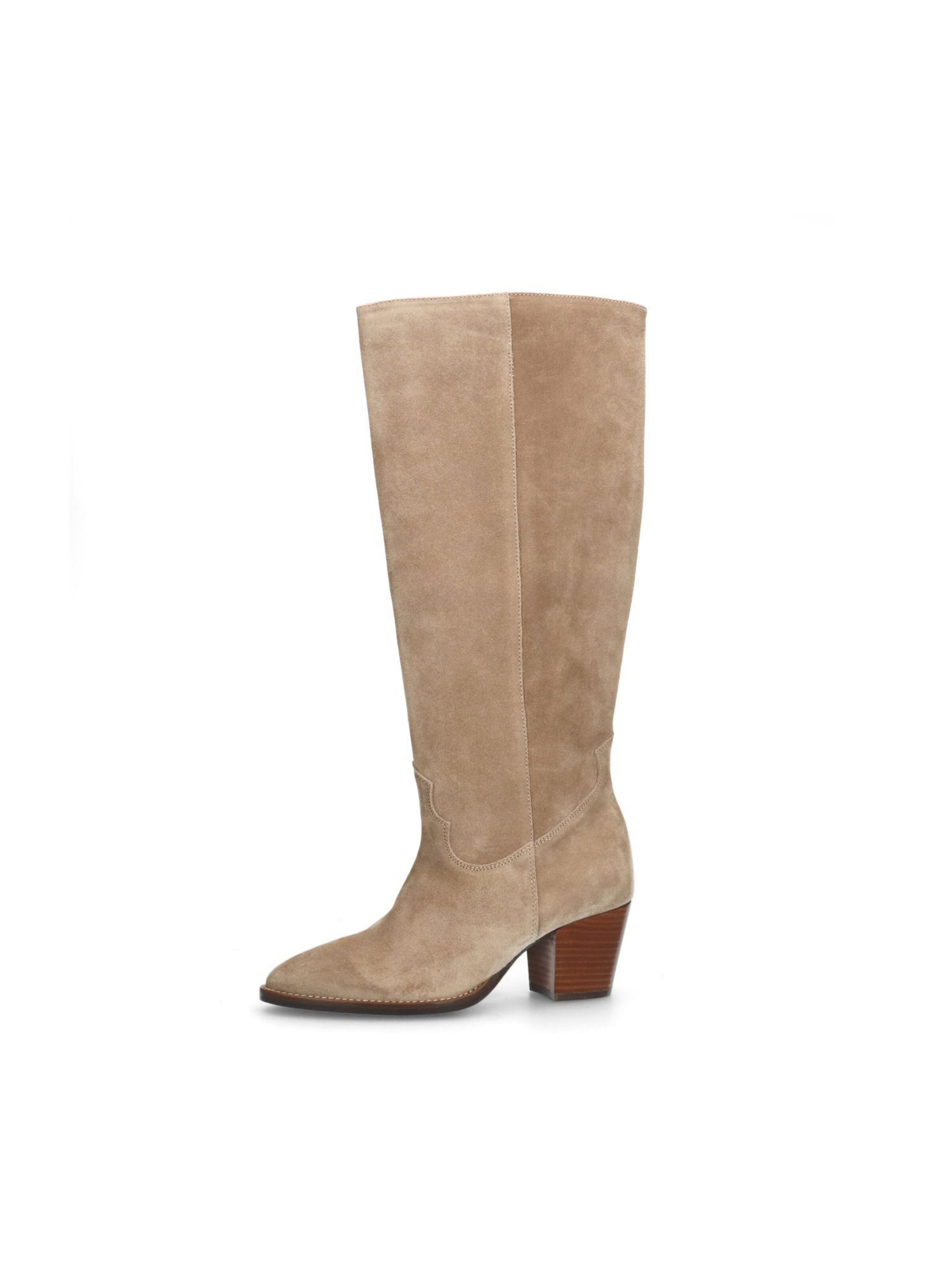 MANFIELD Boots in Brown: front