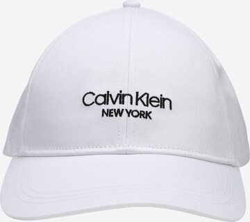 Calvin Klein - Gorra en blanco