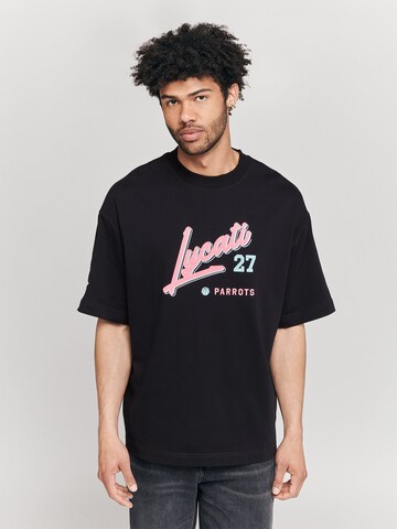 LYCATI exclusive for ABOUT YOU Shirt 'Playoffs' in Zwart: voorkant