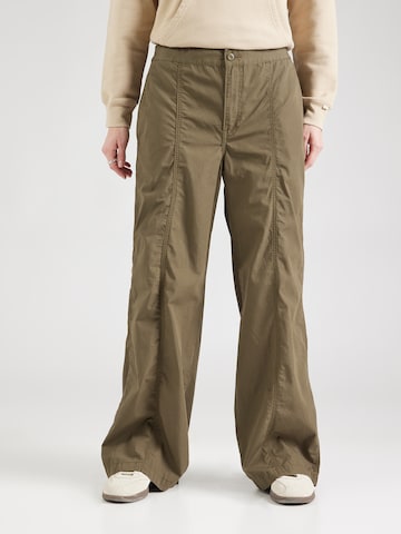 LEVI'S ® Loose fit Trousers in Green: front