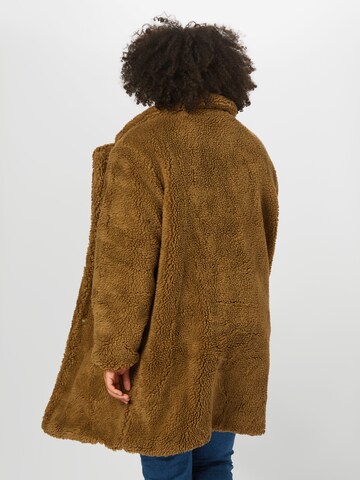 Urban Classics Between-Seasons Coat 'Sherpa' in Brown