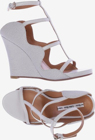 & Other Stories Sandals & High-Heeled Sandals in 37 in Grey: front