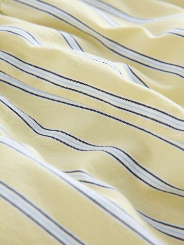 Next Regular Shorts in Gelb