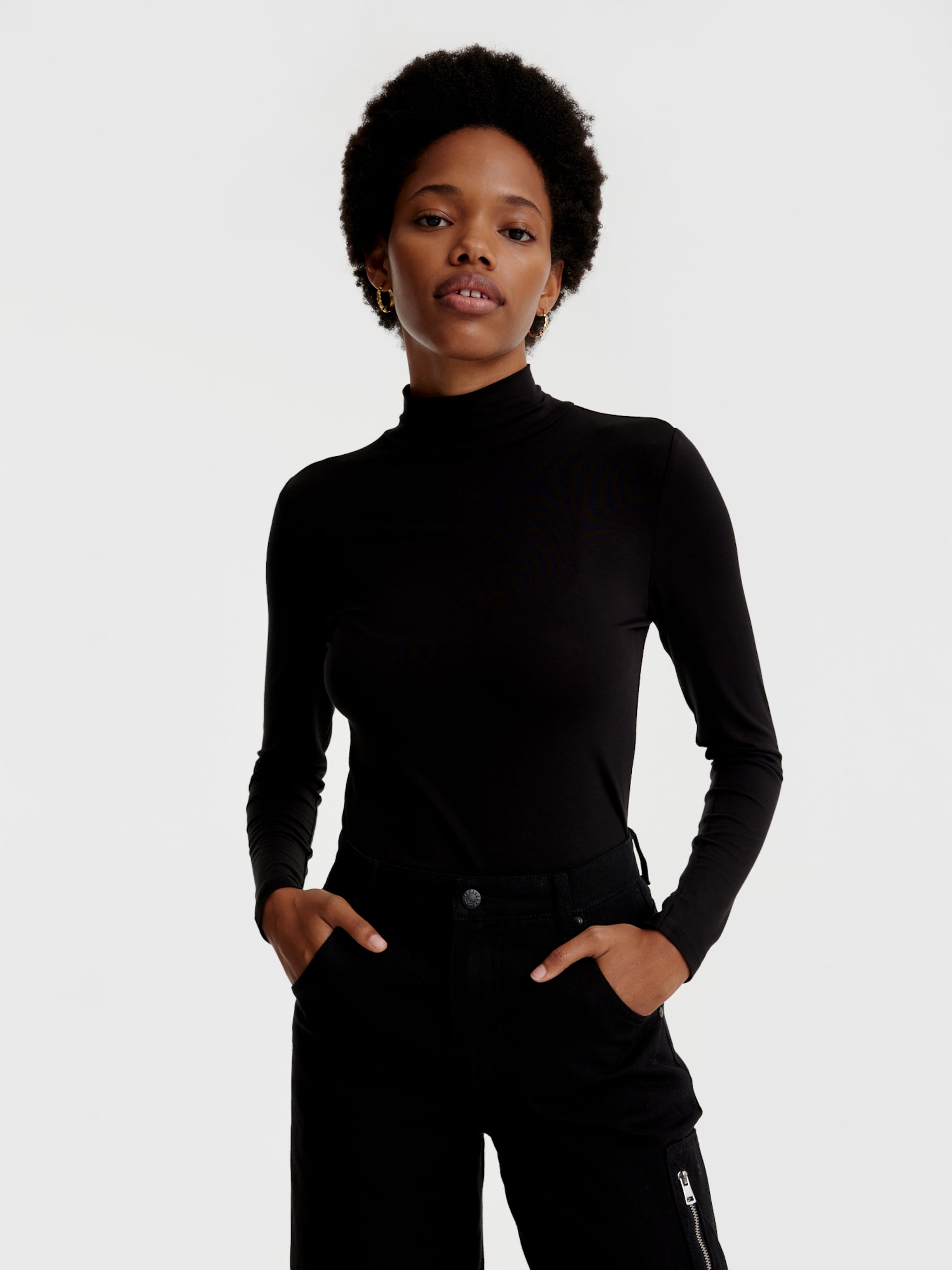 EDITED Produkte Shirt 'Cassandra' schwarz