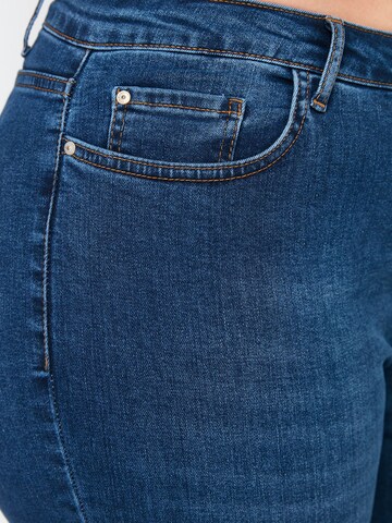 Skinny Jeans di Trendyol Curve in blu
