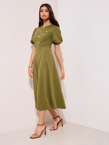 zaļš Friends Like These Kleita