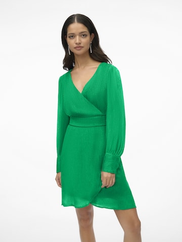 VERO MODA Платье в Зеленый: спереди