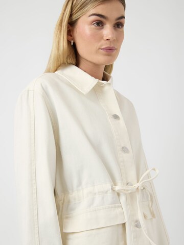 Veste mi-saison 'YASLISA' YAS en beige