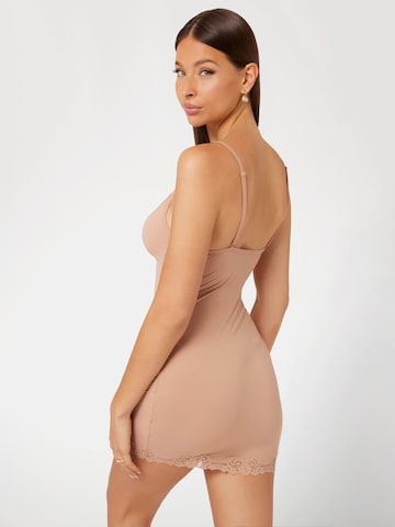 GUESS Negligee 'Eveline' in Beige