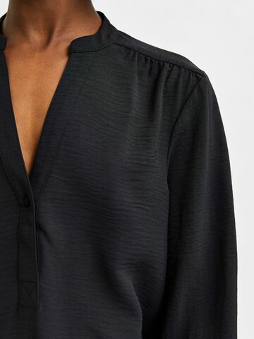 Camicia da donna 'MIVIA' di SELECTED FEMME in nero