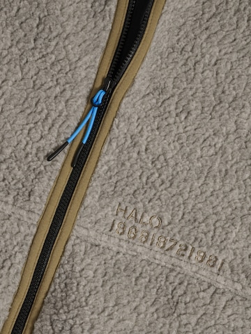 HALO Between-Season Jacket in Beige