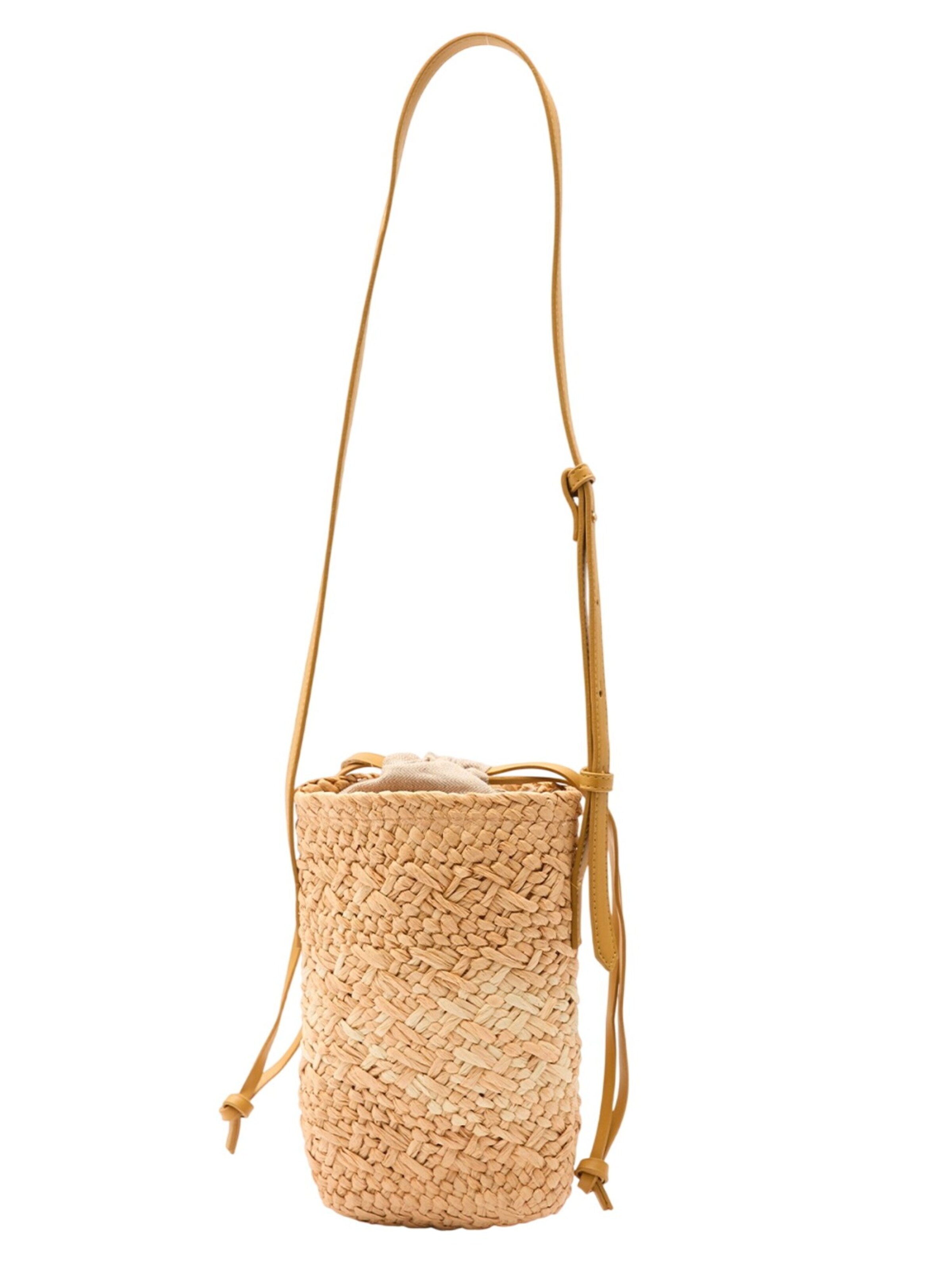 MANUKA Shoulder bag in Beige: front