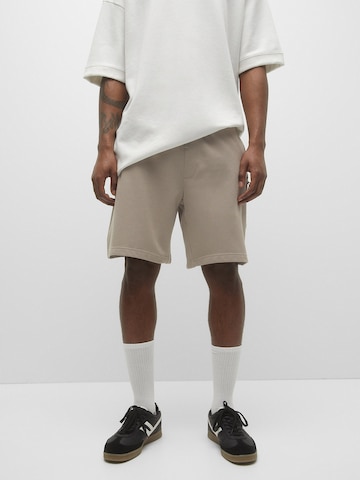 Pull&Bear Regular Shorts in Beige: predná strana