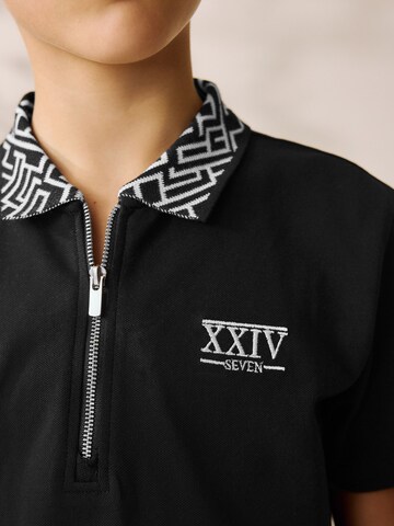Set de la Next pe negru