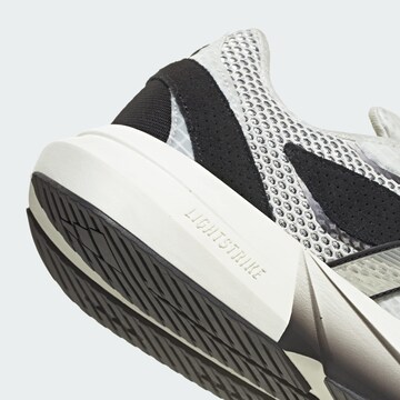 Baskets basses 'Lightblaze' ADIDAS SPORTSWEAR en blanc