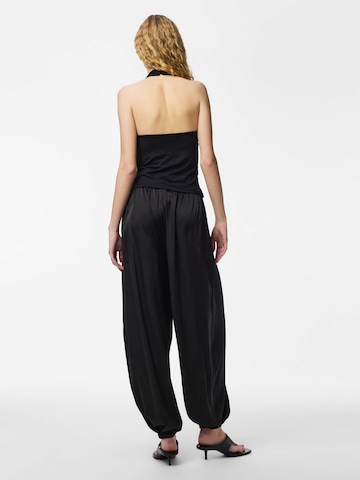 Top di PIECES in nero