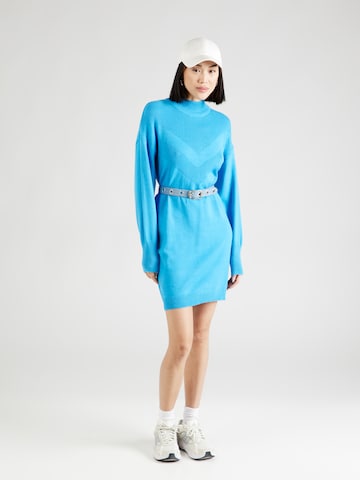 Robes en maille 'NONINA' b.young en bleu : devant