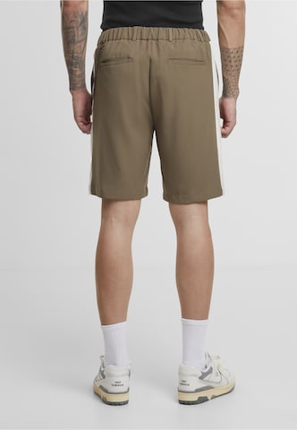 2Y Premium Regular Chino in Groen