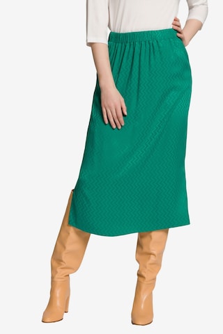 Ulla Popken Skirt in Green: front