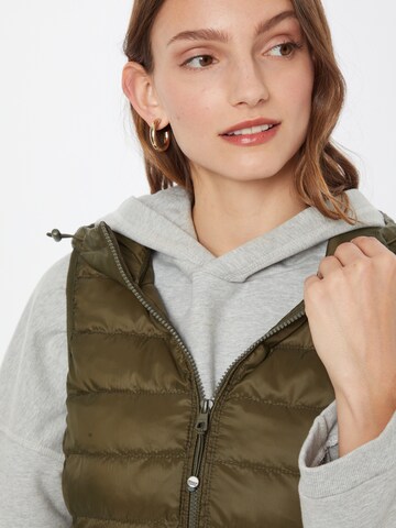 Gilet 'New Tahoe' di ONLY in verde