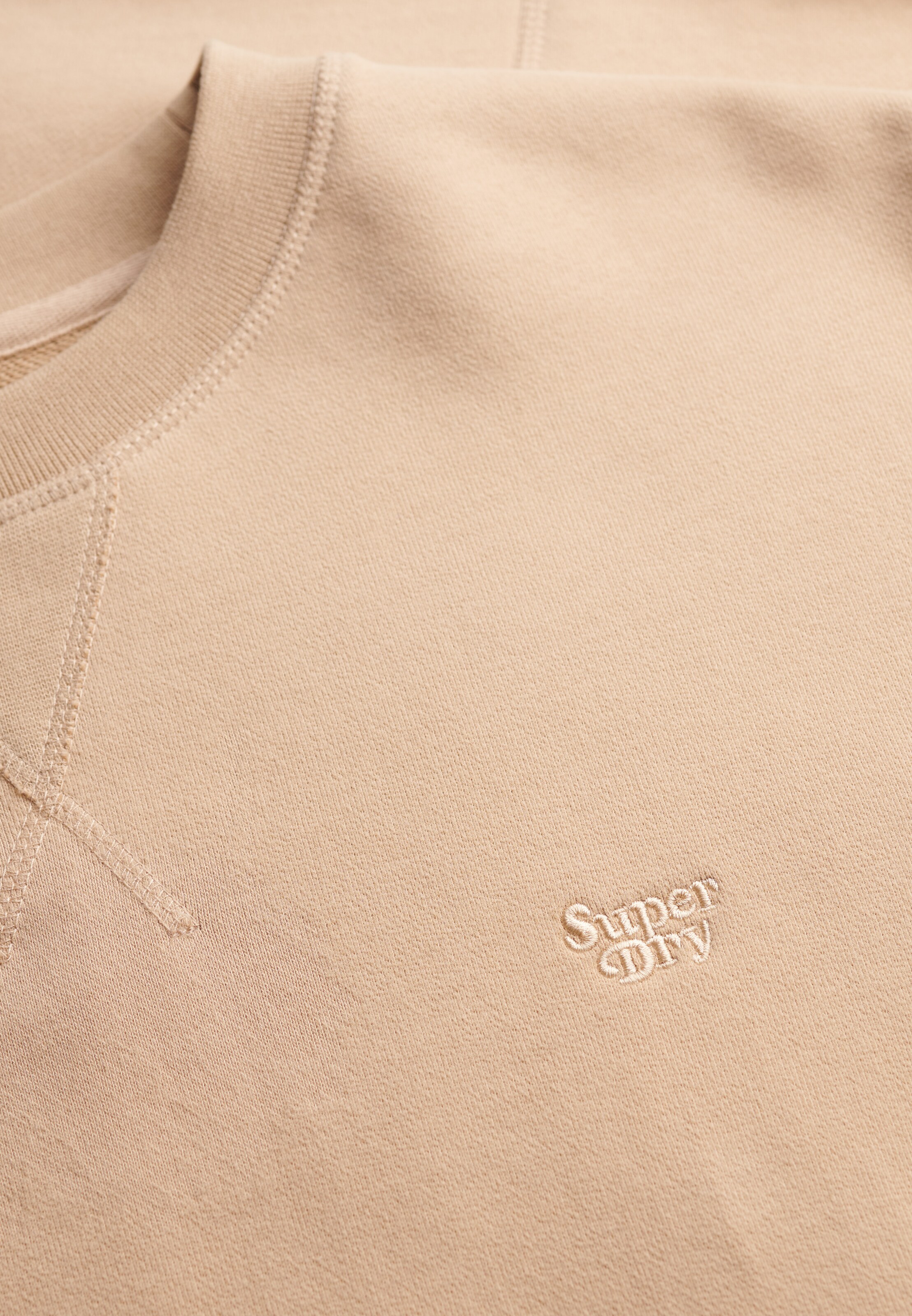 Sweat-shirt 'Studios' Superdry en beige